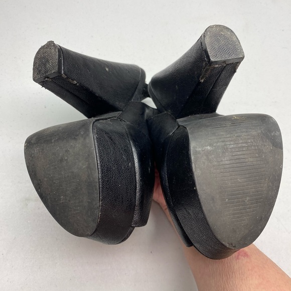 Steve Madden BLK Faux Leather Chunky Heel Sandals, 7 Spring Sale - Picture 4 of 8